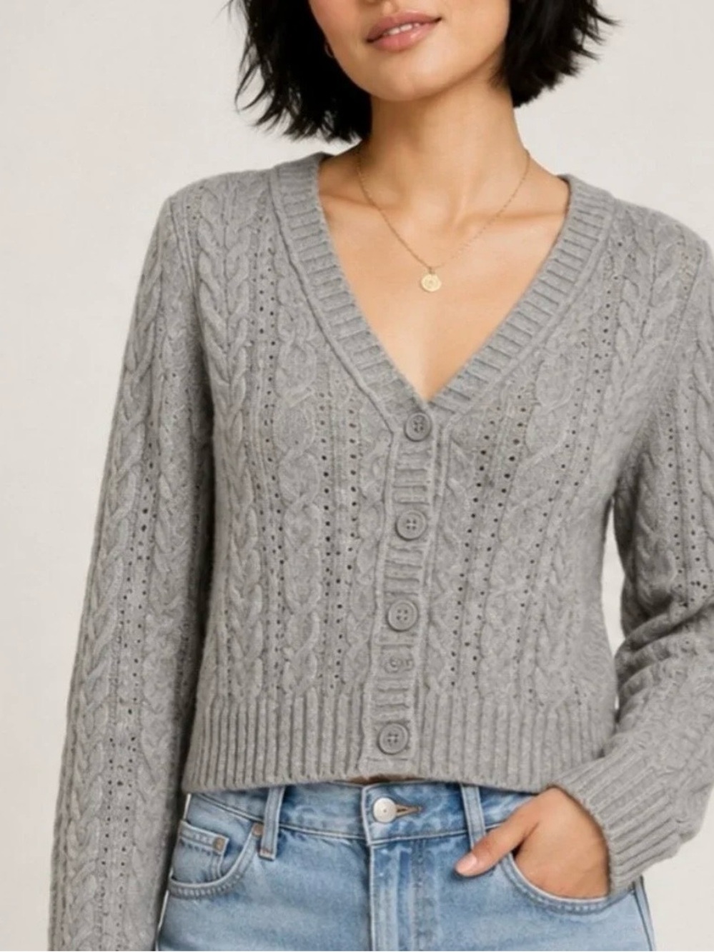 American Eagle Cozy Gray Cropped Cardigan Size Medium
